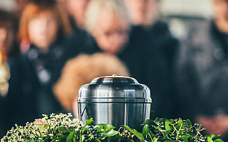 Polacy coraz częściej decydują się na kremacje zwłok